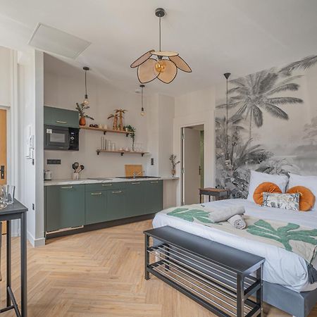 Le Felix Appart'Hotel โรม็อง-ซูร์-อีแซร์ ภายนอก รูปภาพ
