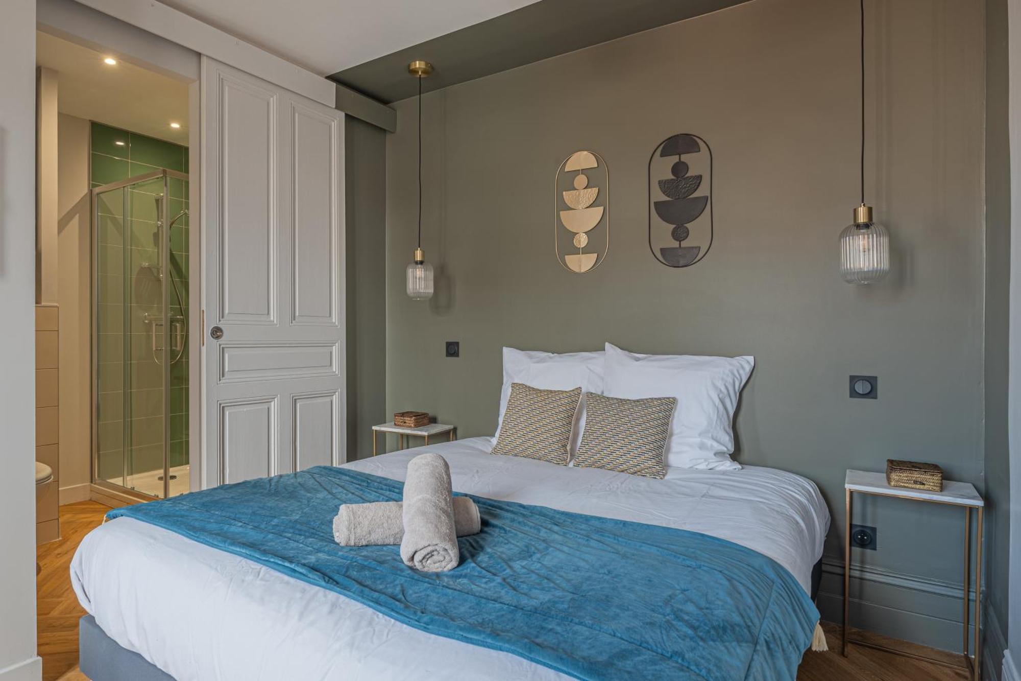 Le Felix Appart'Hotel โรม็อง-ซูร์-อีแซร์ ภายนอก รูปภาพ